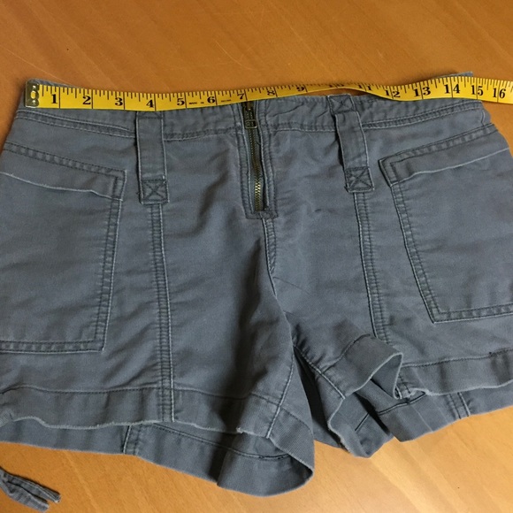 American Eagle cargo shorts like new - Picture 11 of 13